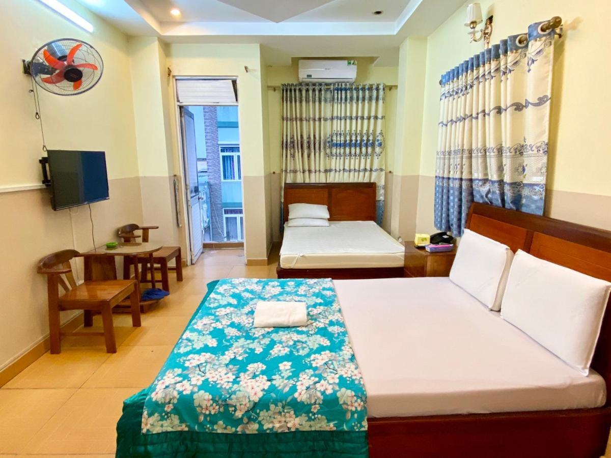 Ngoc Trinh Hotel Ho Chi Minh City Exterior photo