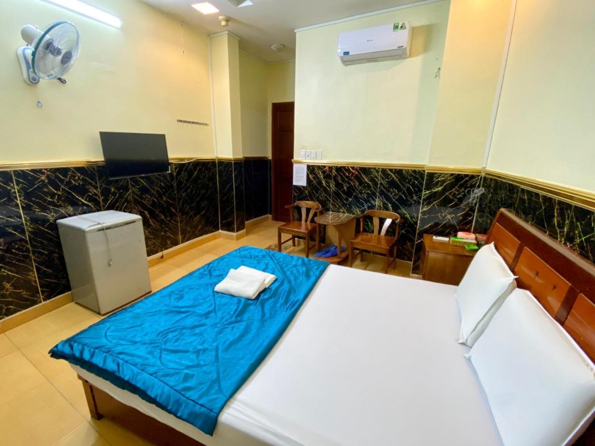 Ngoc Trinh Hotel Ho Chi Minh City Exterior photo
