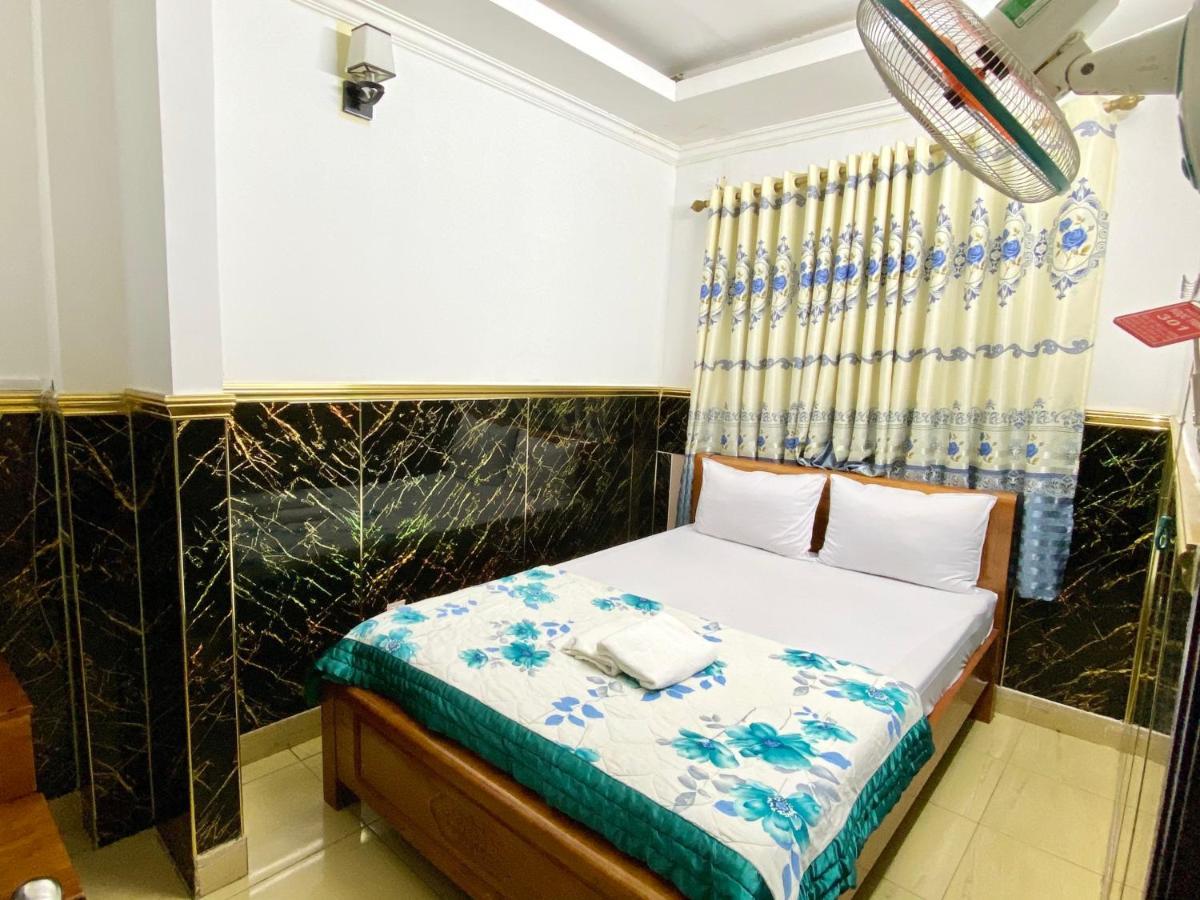 Ngoc Trinh Hotel Ho Chi Minh City Exterior photo
