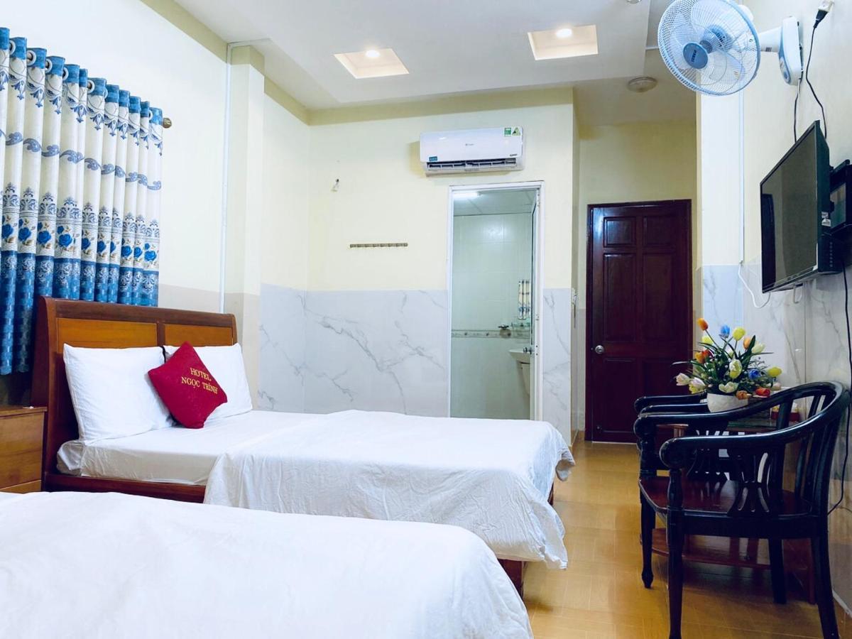 Ngoc Trinh Hotel Ho Chi Minh City Exterior photo